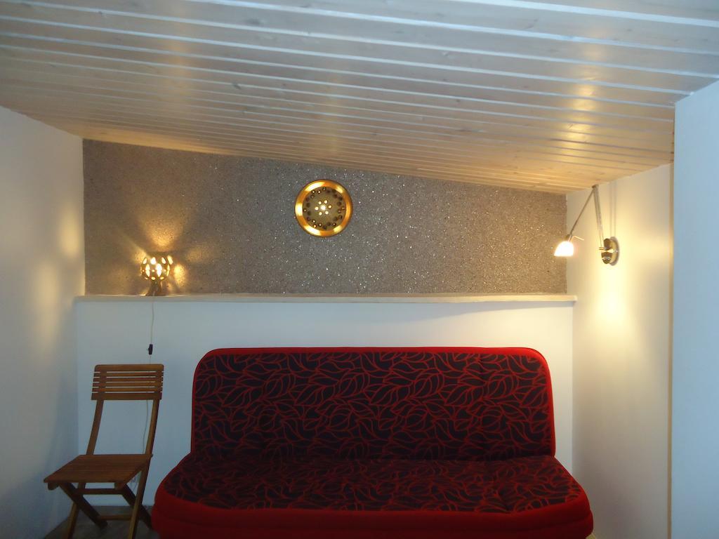 Homestay Roja Вилнюс Екстериор снимка